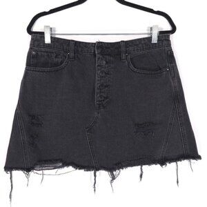 FREE PEOPLE Women’s Black Denim Mini Skirt Button Fly Distressed Cut Off Size 31